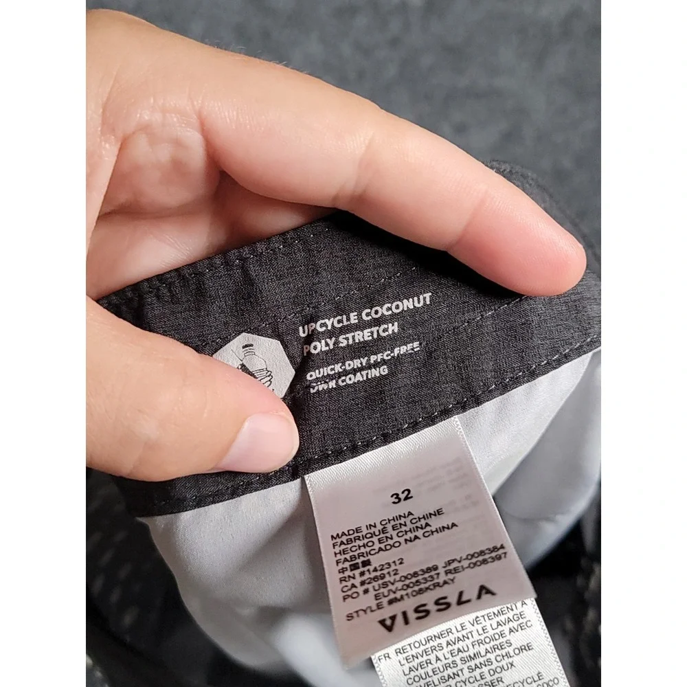 Vissla Board Shorts Mens 32 Black Upcycle Coconut Surf Swim Trunks 9